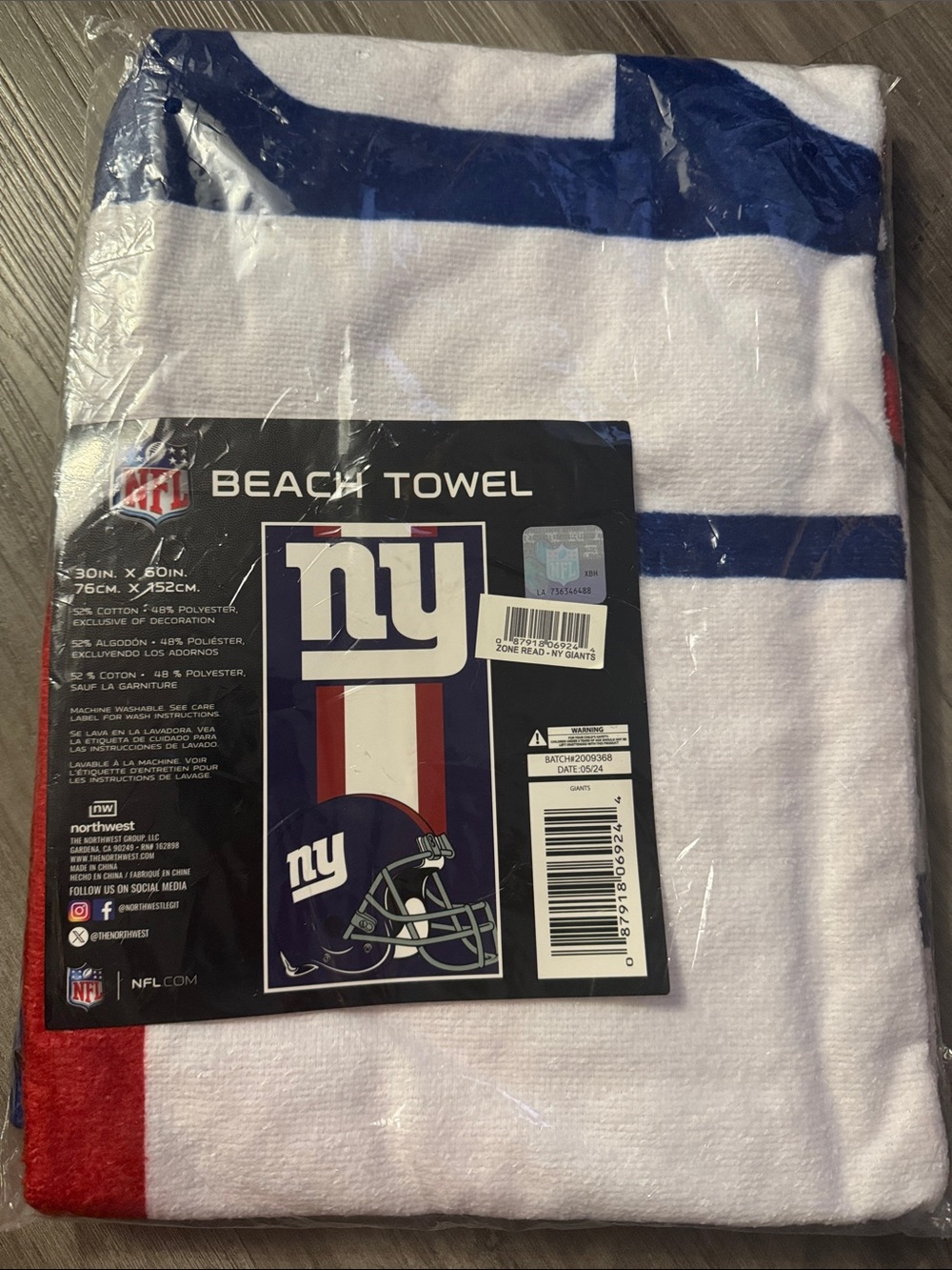 NEW New York Giants NFL football beach towel 30x60 licensed fan gift white